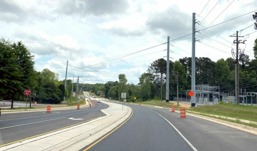 ValleyHillBridge1 Valley Hill Bridge with median in the middle