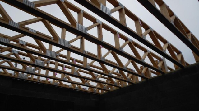 Ceiling beams