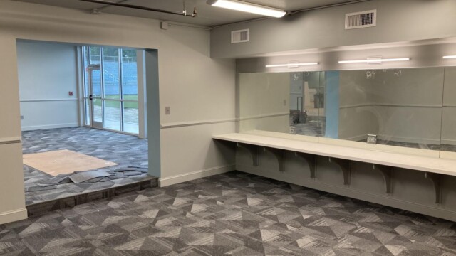 VIP Complex with mirrors