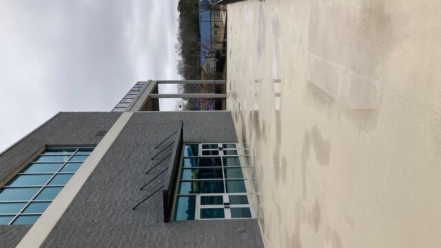 Amphitheater side door view