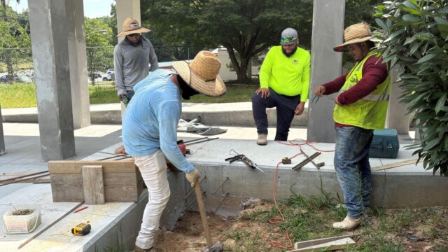 Shelnutt people digging September 2026